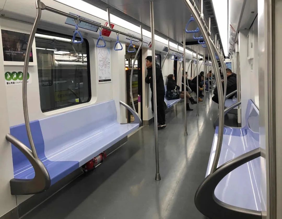 探索蜜桃粉马卡龙蓝你每天坐的上海地铁座椅竟有这么多色号