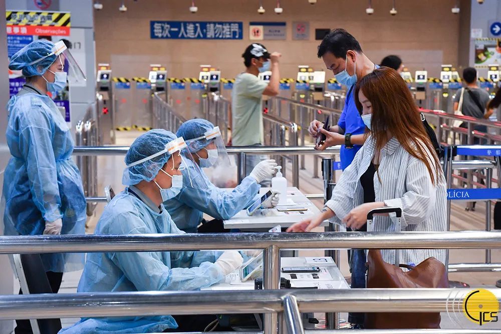 在7月17日或之后曾去过成都,沈阳或大连的人士,其健康码在入境澳门后