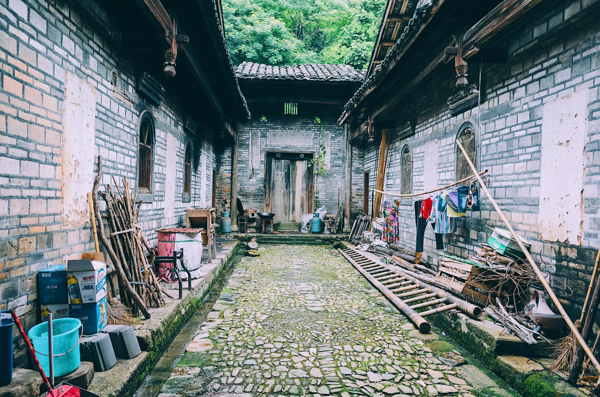 千年雅溪古村藏于江西赣州深山之中宛如世外桃源