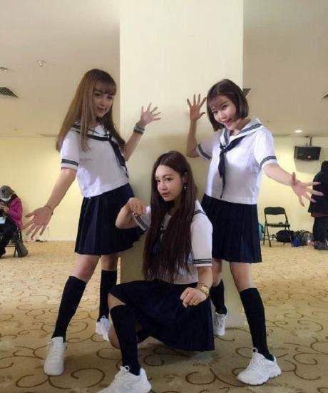 每日一笑:果然是三个女人一台戏啊,妹子你们想打架吗