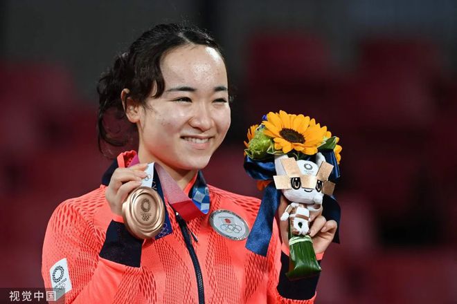 虽然的确让人不爽但也大家请对伊藤美诚们多一些理解