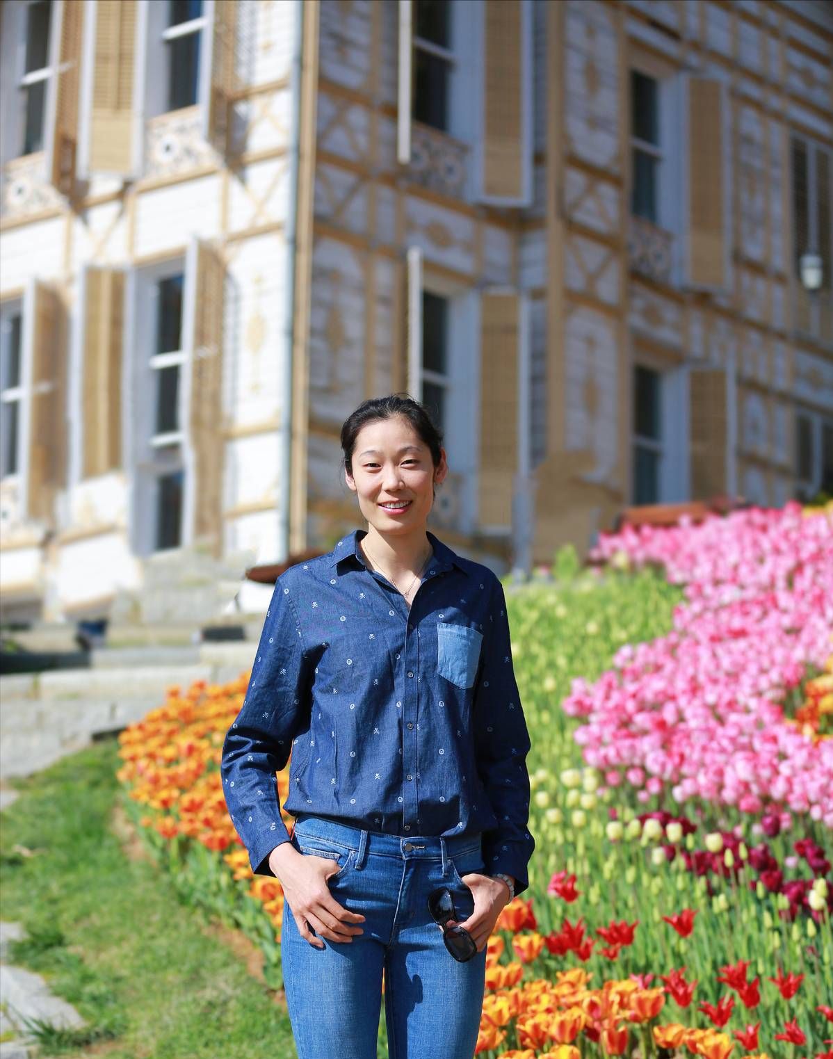 女排朱婷伤势令人担忧穿着接地气同框千玺现最萌身高差