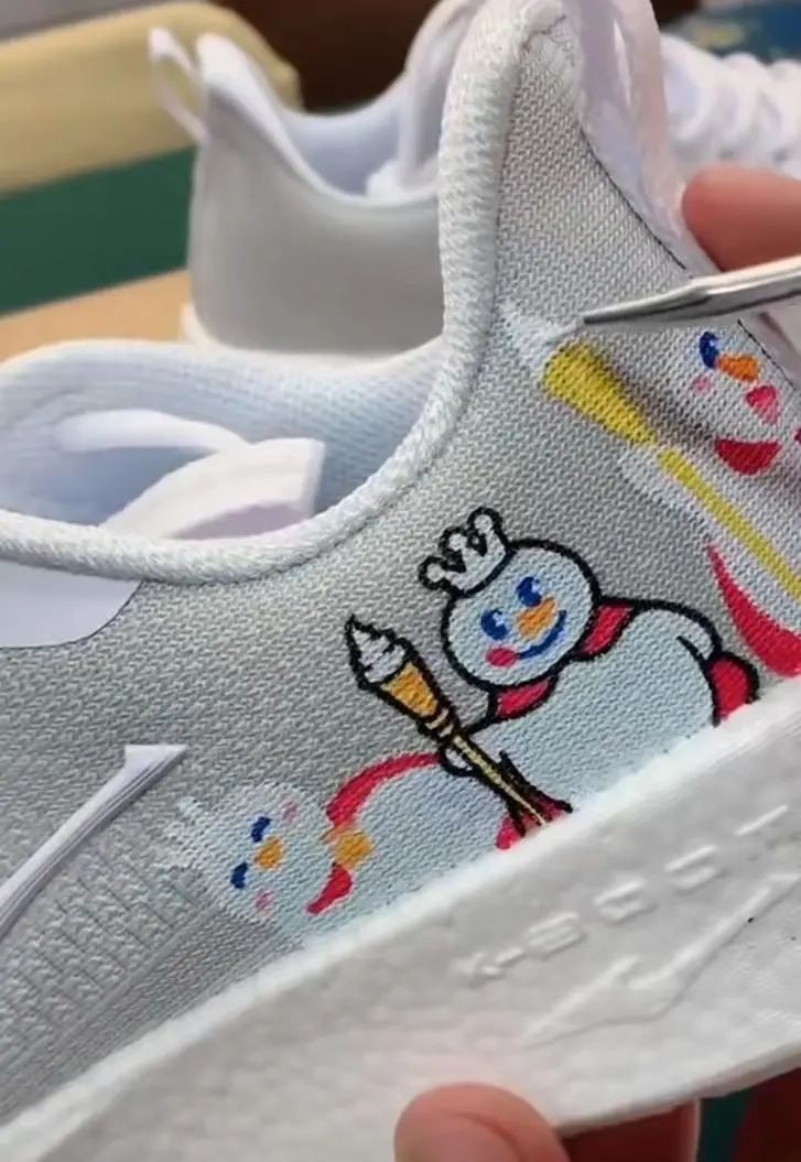 鸿星尔克和蜜雪冰城出联名款？网友炸了...休闲区蓝鸢梦想 - Www.slyday.coM