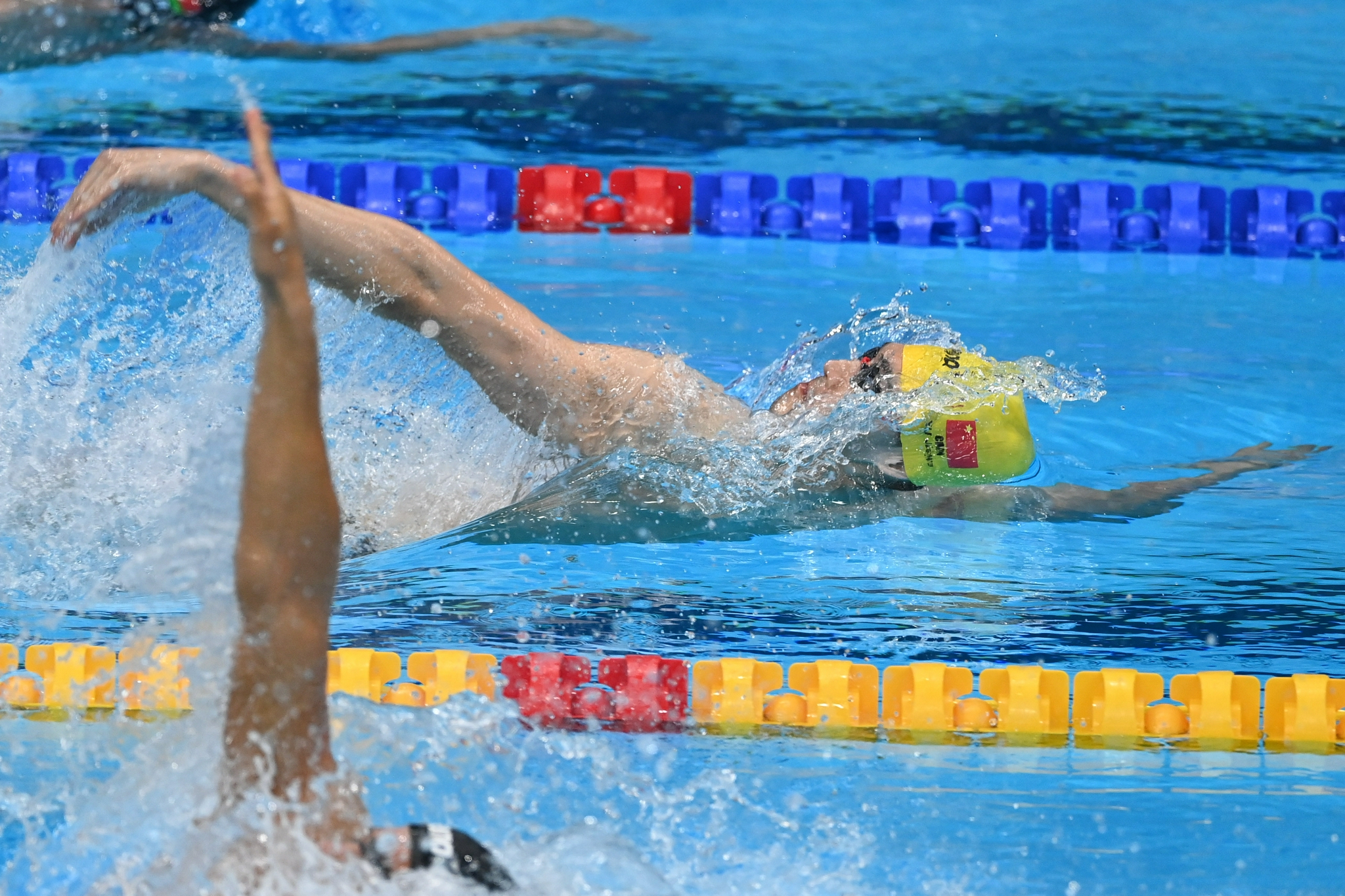 当日,在东京奥运会游泳比赛男子4x100米混合泳接力预赛中,中国队