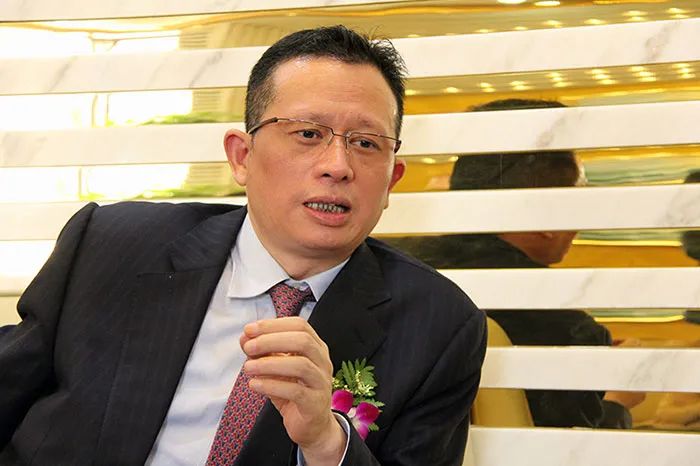 江苏大众车主遭遇套路贷背后经销商老板身居高位早有大问题