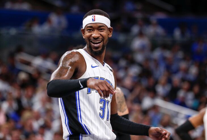 尼克斯和魔术讨论过首轮签换泰伦斯-罗斯的交易