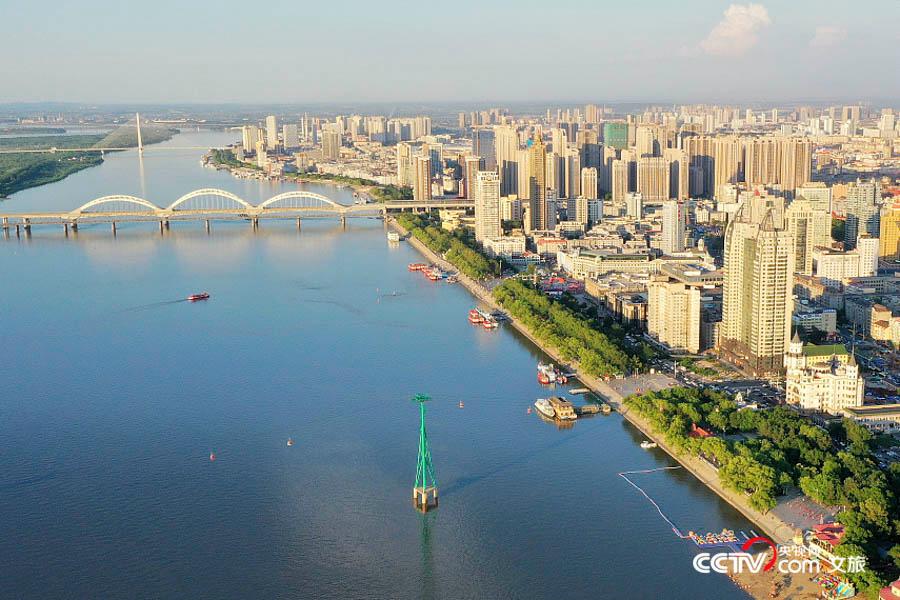 哈尔滨:行至松花江畔 饱览冰城风光