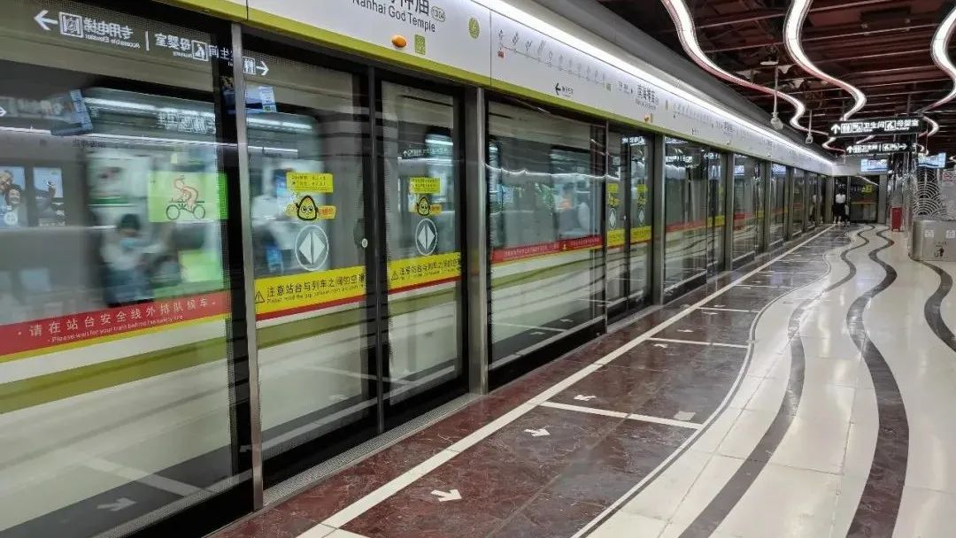 广州地铁神舟路站因暴雨被淹，站内乘客已全部安全疏散