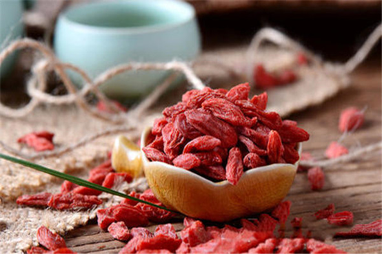 腰酸体乏,没食欲?枸杞配它的"补阳好搭档",打通阳气,精神足