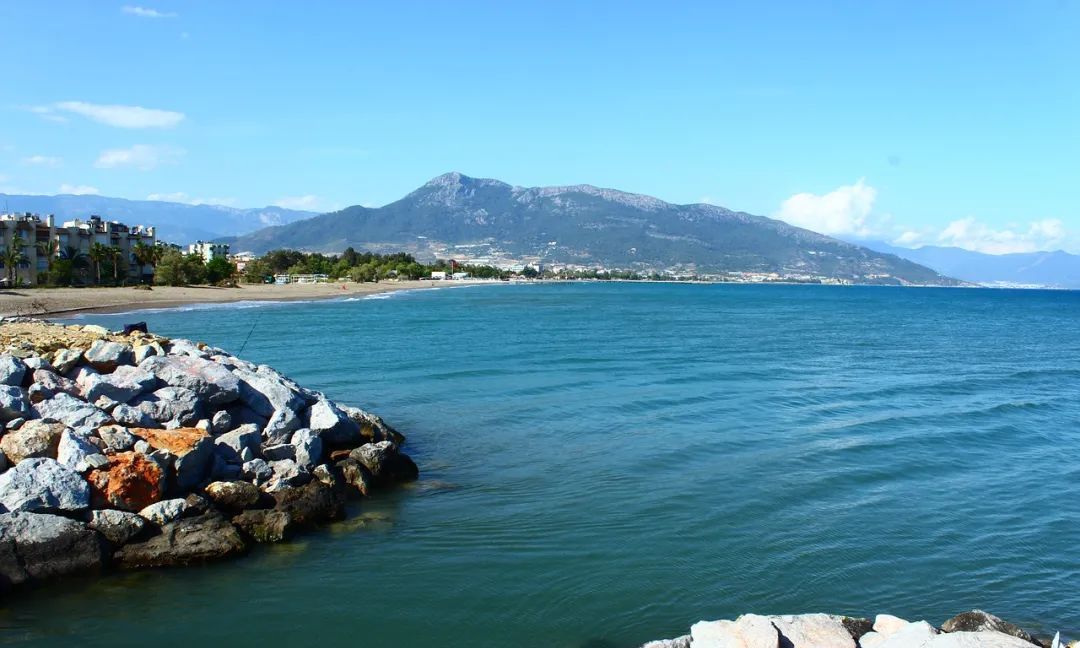 星月城市志梅尔辛地中海的明珠