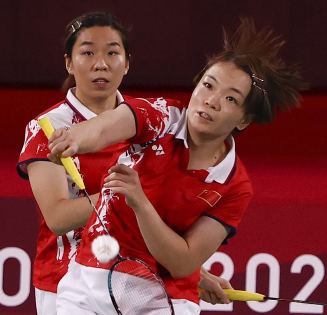 石宇奇错失绝佳机遇,谌龙独挑大梁冲金,国羽仍有包揽5金机会