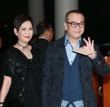 tvb老戏骨欧阳震华携妻子庆生晒甜蜜合照佘诗曼发文送上祝福