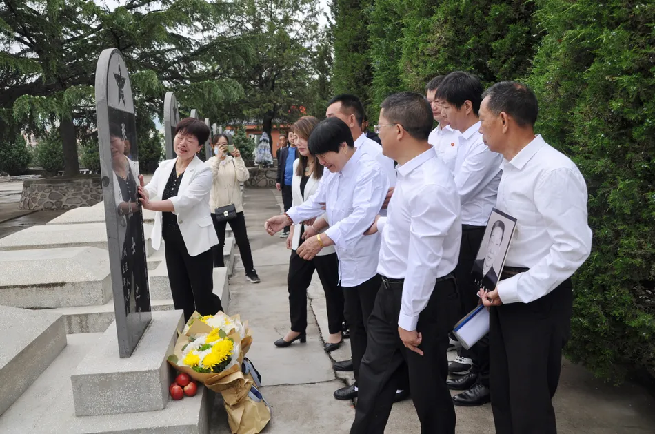 青山埋忠骨 精神代代传——探访天水市秦州区娘娘坝镇张辉烈士墓