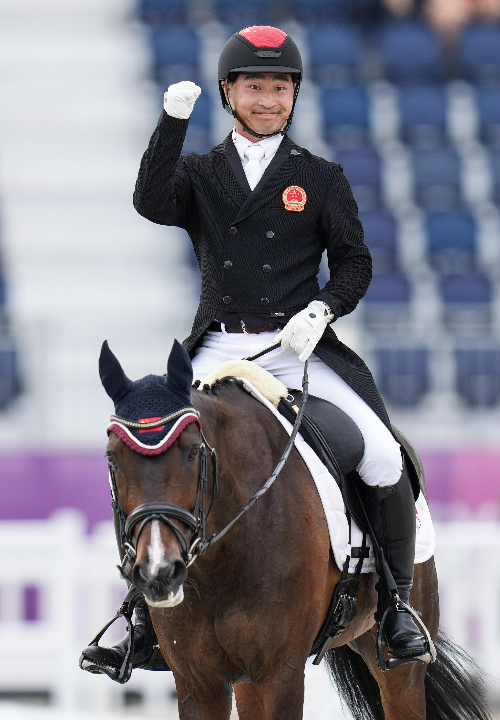 东京奥运会马术三项赛盛装舞步华天排第三中国队列第七