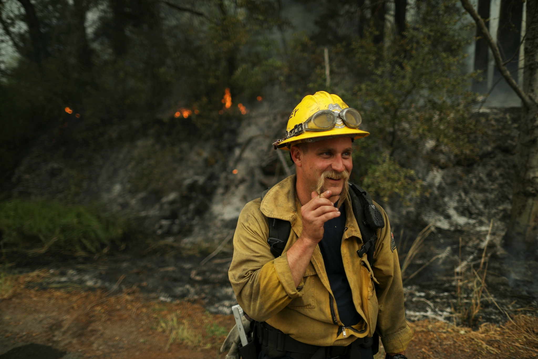 美国加州:"迪克西"山火持续