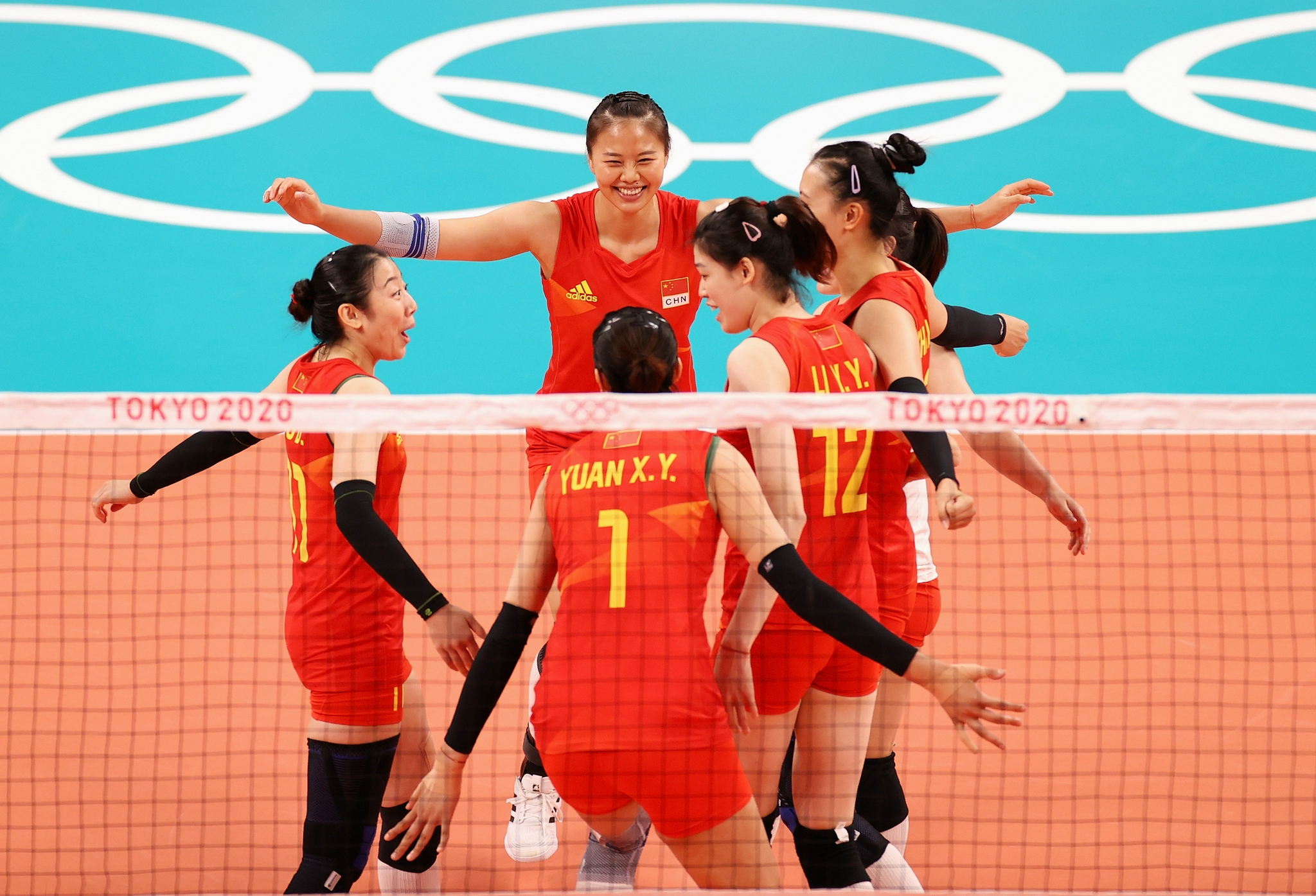 组图：女排世锦赛中国3-2荷兰 众将忘情庆祝-搜狐大视野-搜狐新闻