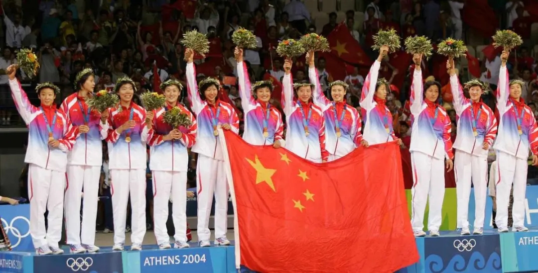 何琦,吴咏梅,陈静,邱爱华,李珊,李艳,诸韵颖,桂超然,巫丹主教练:胡进