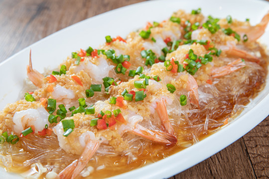 鲜虾的经典做法蒜蓉粉丝开边虾鲜美多汁口感紧实太赞了