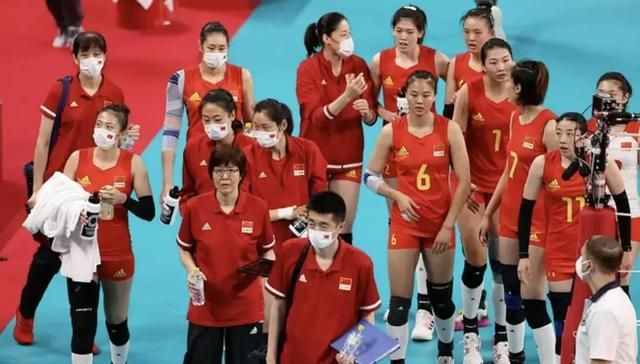 中国女排绽放青春风暴,3:0完胜意大利队,郎平变阵收到奇效!休闲区蓝鸢梦想 - Www.slyday.coM