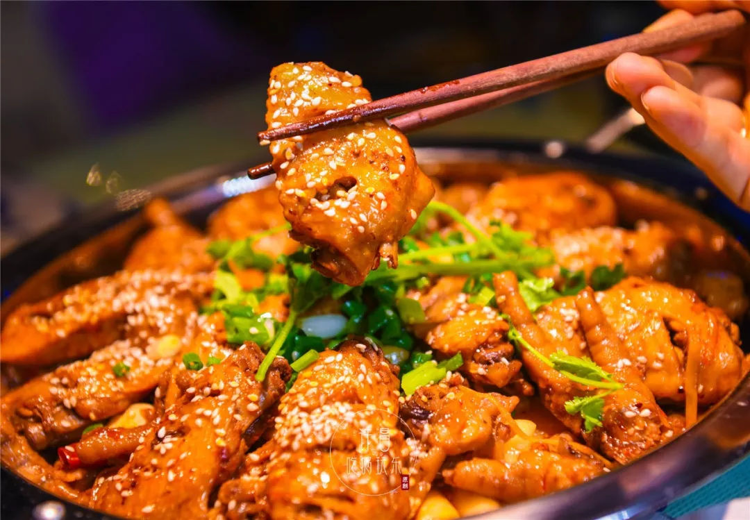 懒人必备技能鸡翅肉煲食材丰富制作简单快来尝试吧