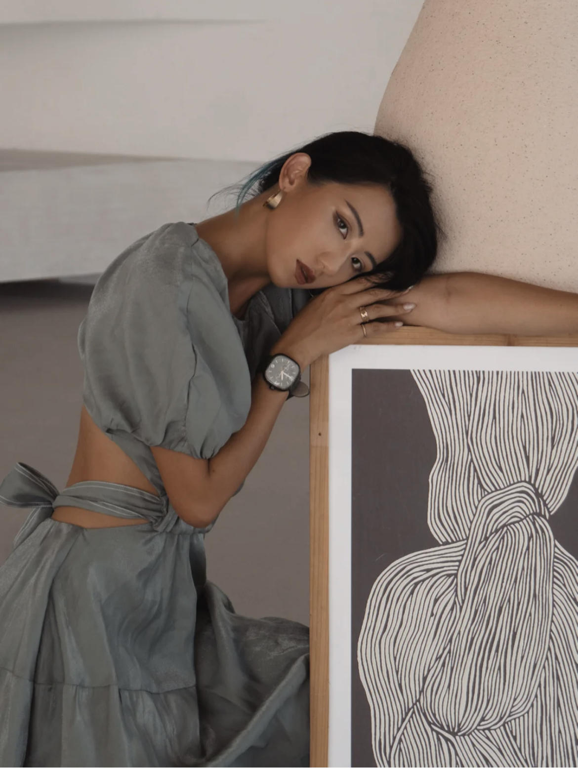 黑黄皮容易像村姑?夏日服装色系搭配法,再也不用担心没气质了休闲区蓝鸢梦想 - Www.slyday.coM 黑黄皮容易像村姑?夏日服装色系搭配法,再也不用担心没气质了休闲区蓝鸢梦想 - Www.slyday.coM