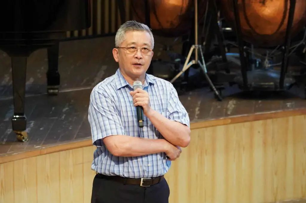 在演奏和指挥国歌的近 50 年中,它的每一个字,每一个音符都已渗透进我
