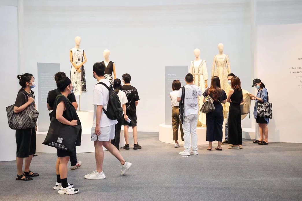 体验"生而向上"!快来深圳打卡这场时尚艺术展