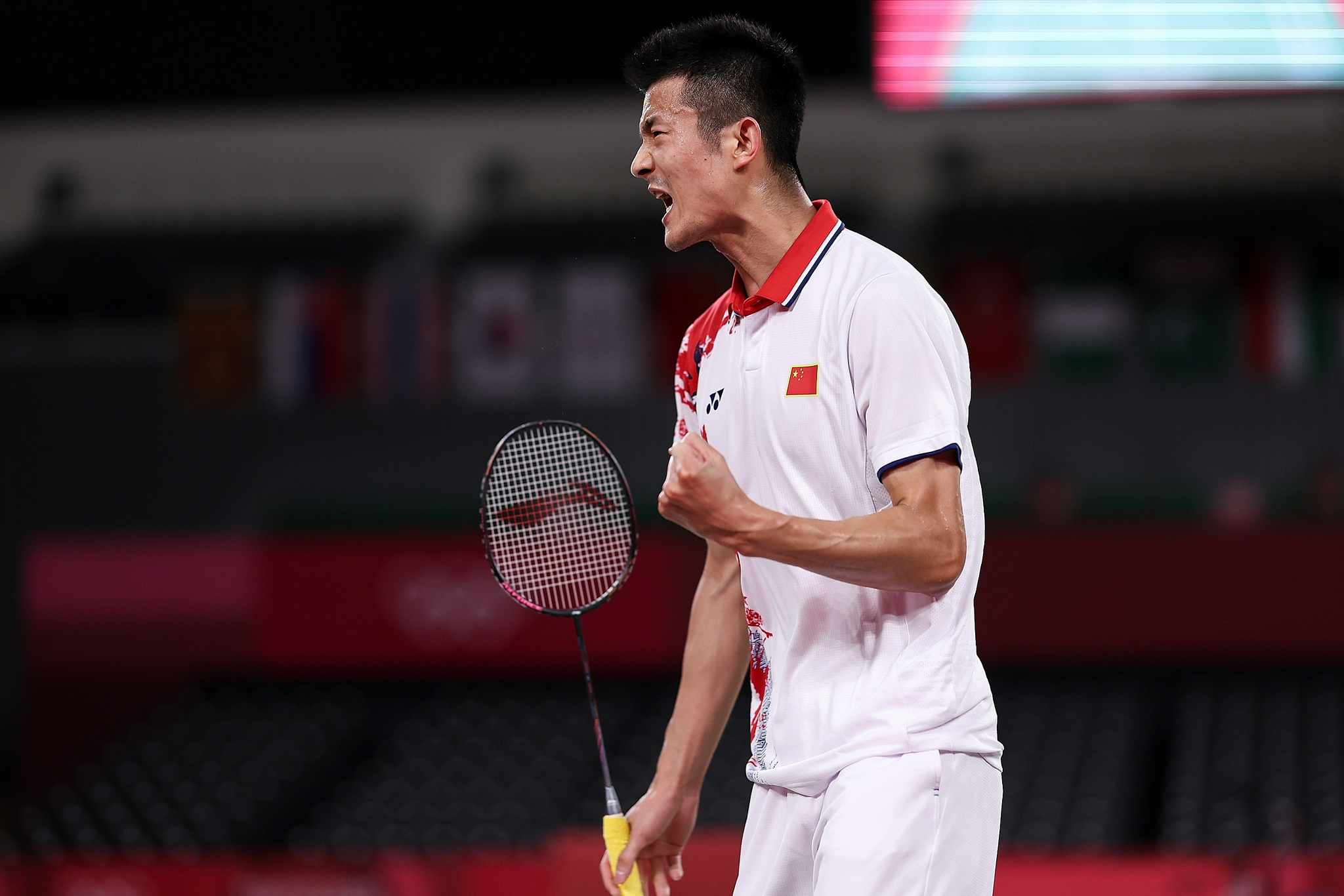 卫冕冠军谌龙进入羽毛球男单决赛