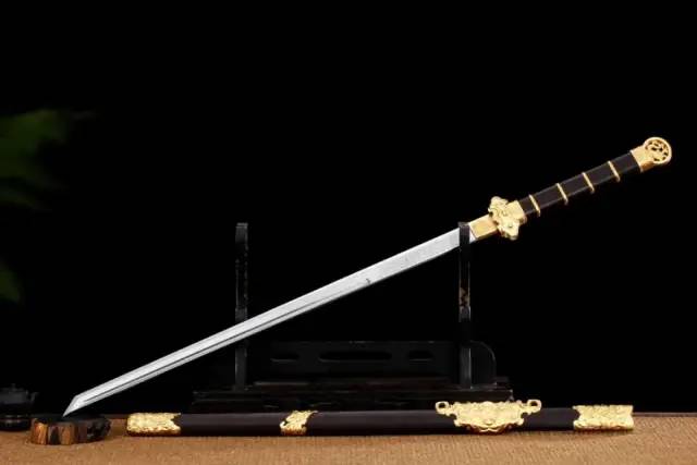 尉迟真金手中的极品宝刀精美霸气的大夏龙雀刀