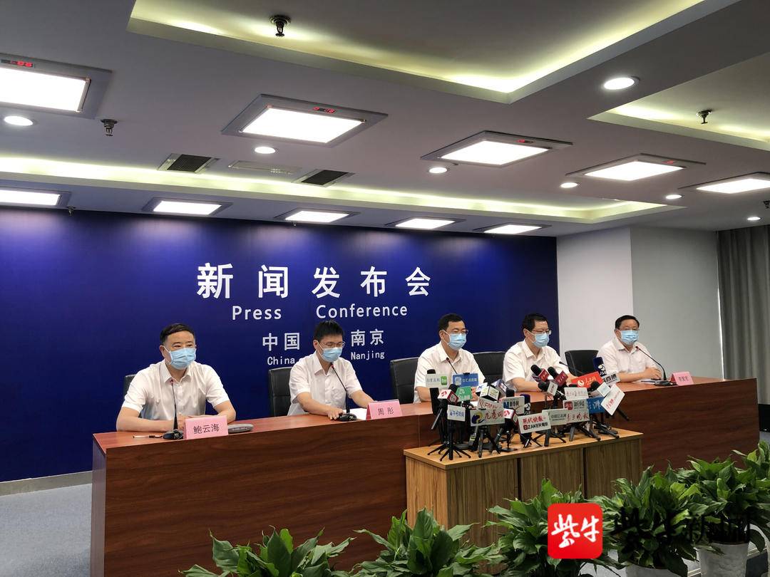 7月31日0休闲区蓝鸢梦想 - Www.slyday.coM