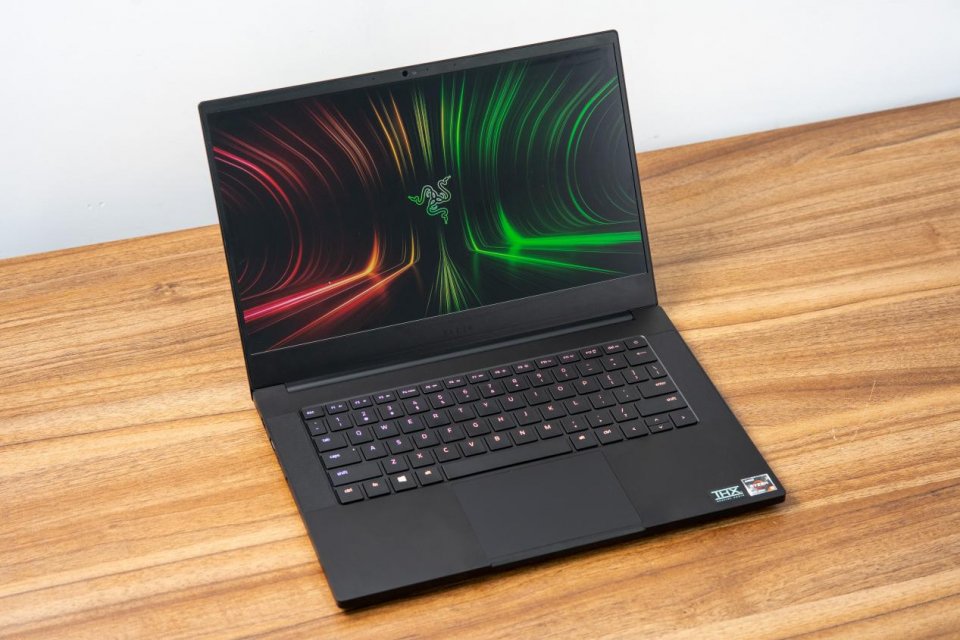 意想不到的性能小钢炮雷蛇灵刃14才是你梦寐以求的轻薄游戏本