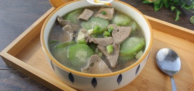 【丝瓜猪肝汤】