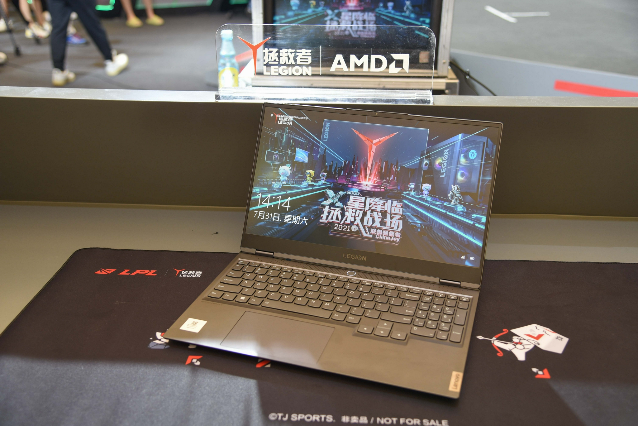 联想拯救者R9000X游戏本CJ发布现场实拍：AMD粉丝狂欢继续__财经头条