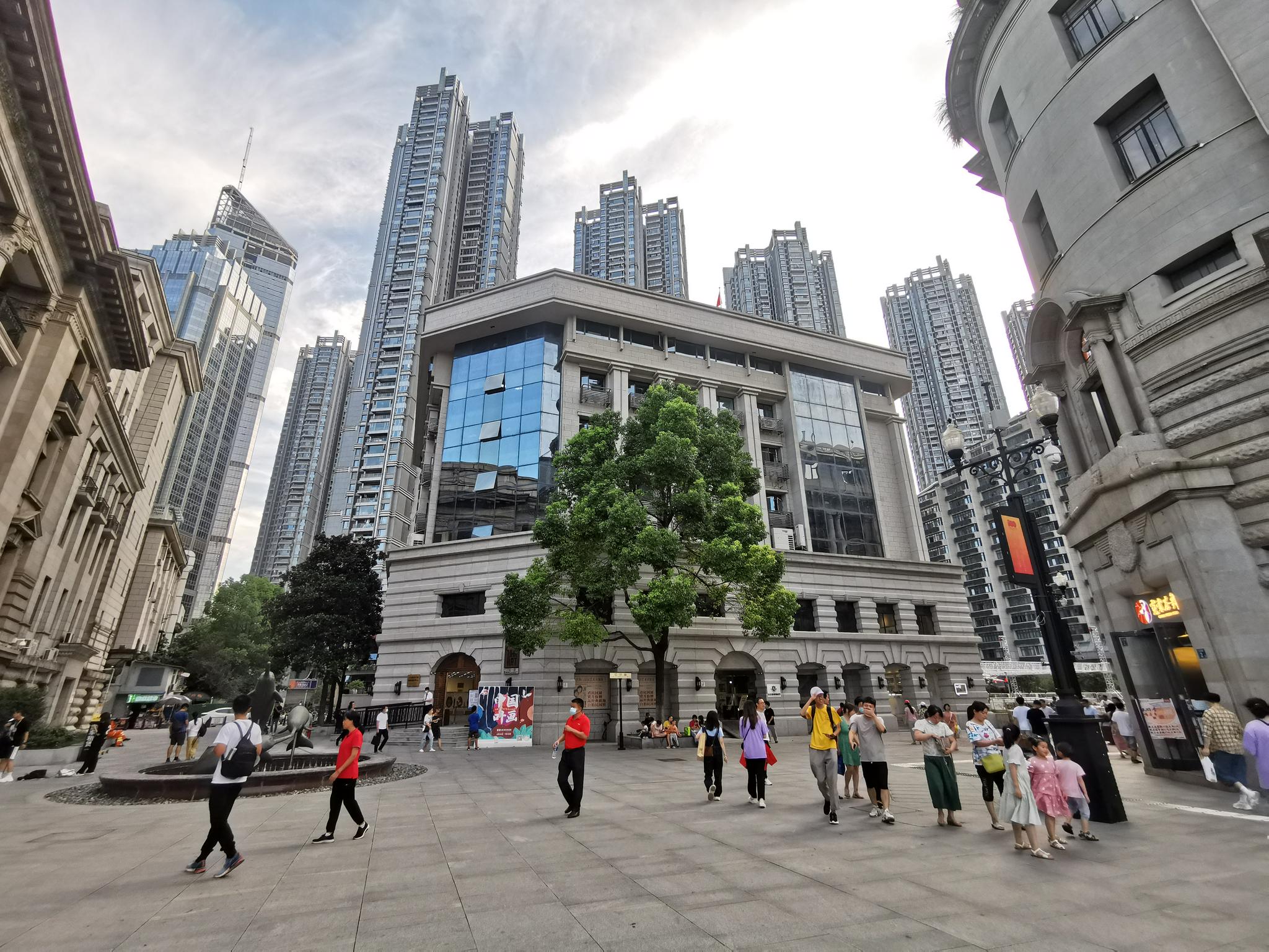 "全国示范步行街"再添6条 特色步行街助推国际消费中心城市建设