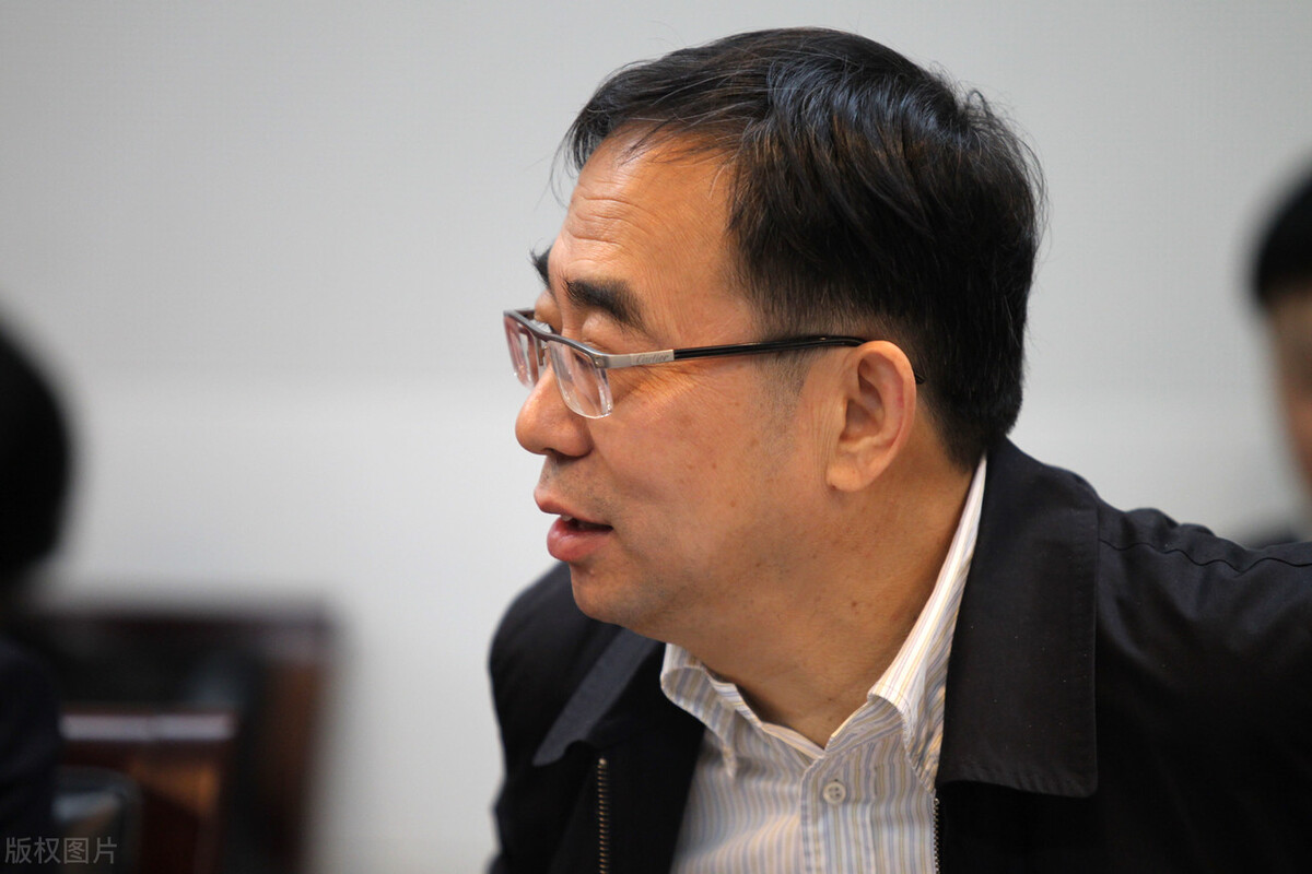 当然,除了恒瑞医药外,他们还有另一家在港交所上市的企业—翰森制药