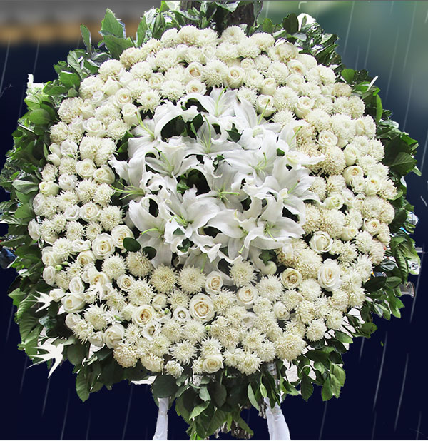 追悼花圈在哪里订购追悼花圈以及要注意的细节