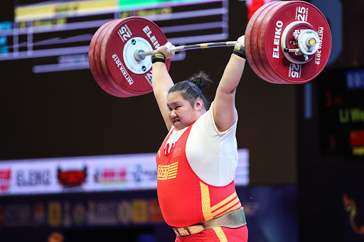 中国举重队成绩如下:侯志慧 女子49公斤级 金牌李发彬 男子61公斤级