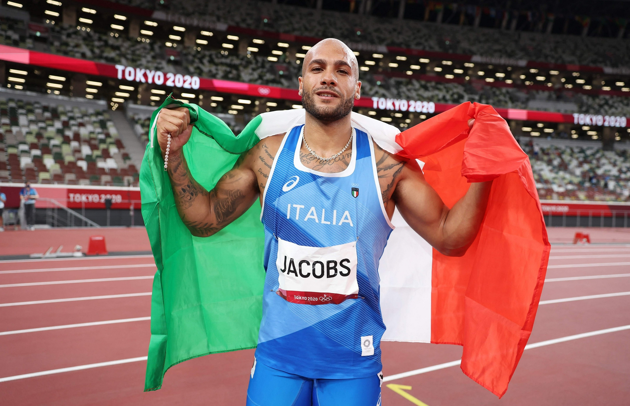 奥运百米冠军雅各布斯是谁三年前他还是一个练跳远的