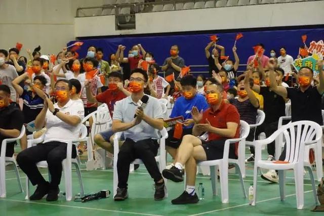 女儿夺金！陈雨菲妈妈却不敢看直播，在车上躲了半场比赛休闲区蓝鸢梦想 - Www.slyday.coM