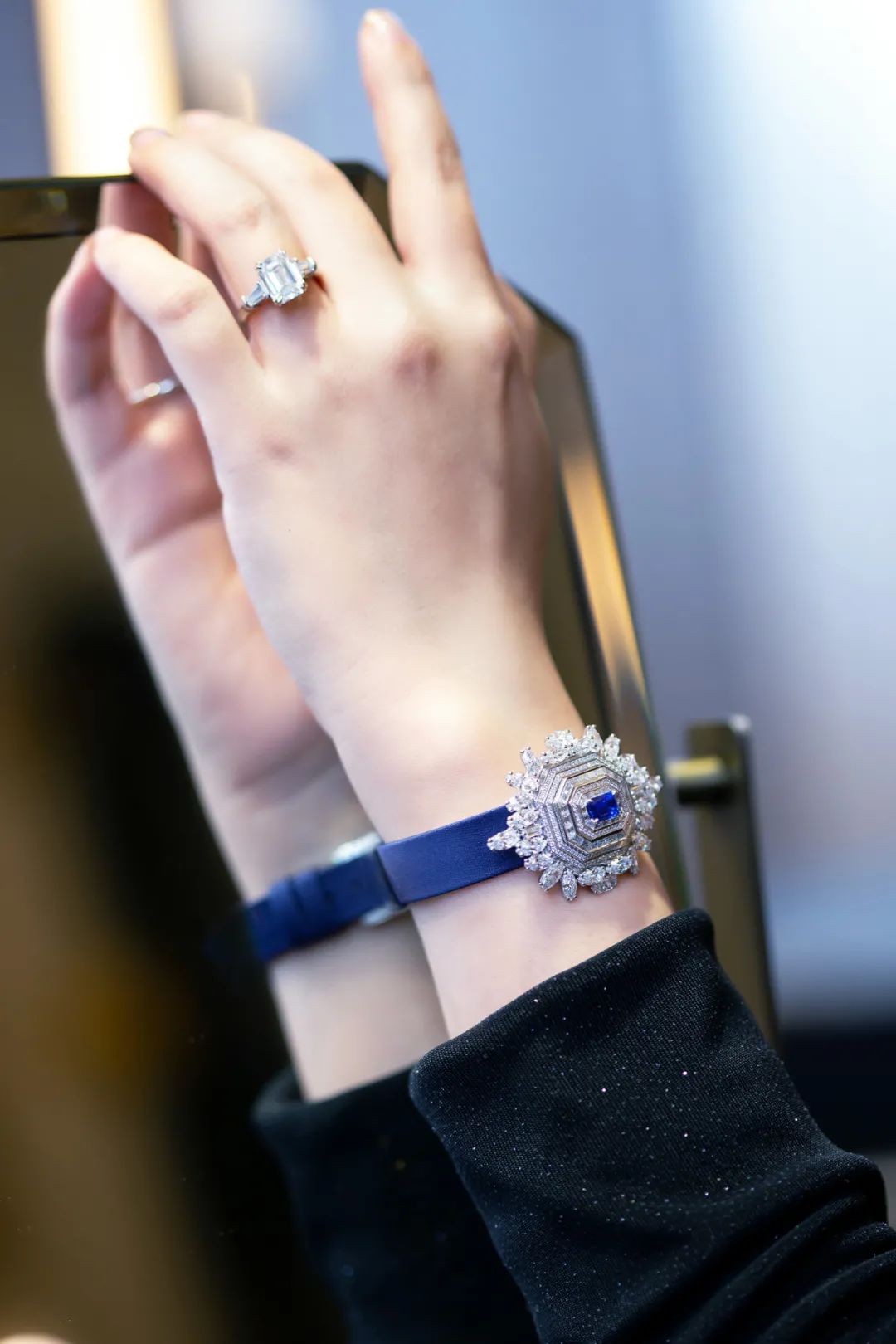 harrywinston凭什么是钻石之王懂行的人一定会选这个