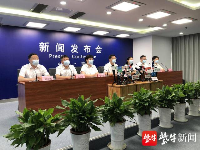 8月1日0休闲区蓝鸢梦想 - Www.slyday.coM