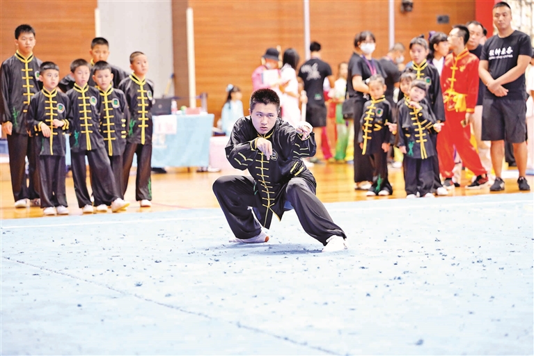 曹凤娇 文/图)记者获悉,在日前结束的2021"澳娱综合杯"第九届澳门武术