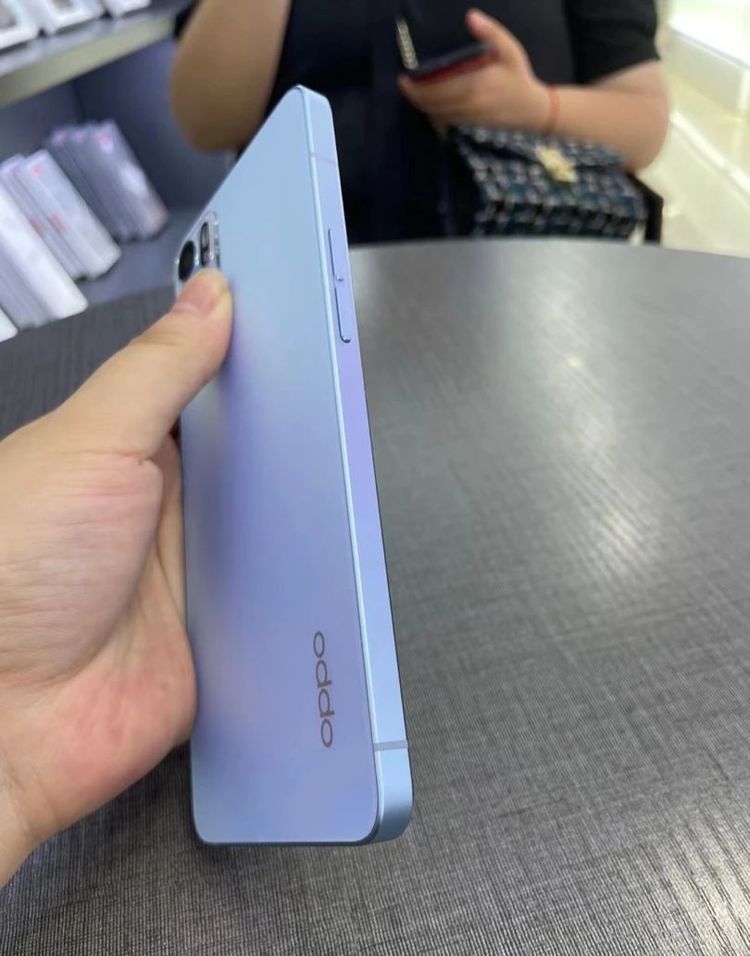 同是主打轻薄的拍照旗舰opporeno6和vivos10哪个更胜一筹