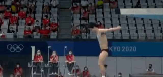 热搜第一!韩国跳水选手火了,中途返回+炸鱼,丢脸后教练转头休闲区蓝鸢梦想 - Www.slyday.coM