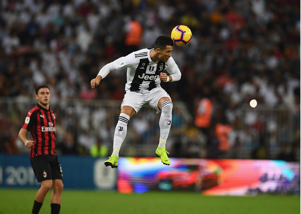 c罗头球能力今世第一以后得悠着点专家经常头球易患痴呆症