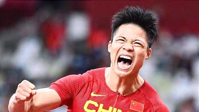 9秒83创历史,苏炳添一边备战一边写论文,优秀的人一直在努力休闲区蓝鸢梦想 - Www.slyday.coM