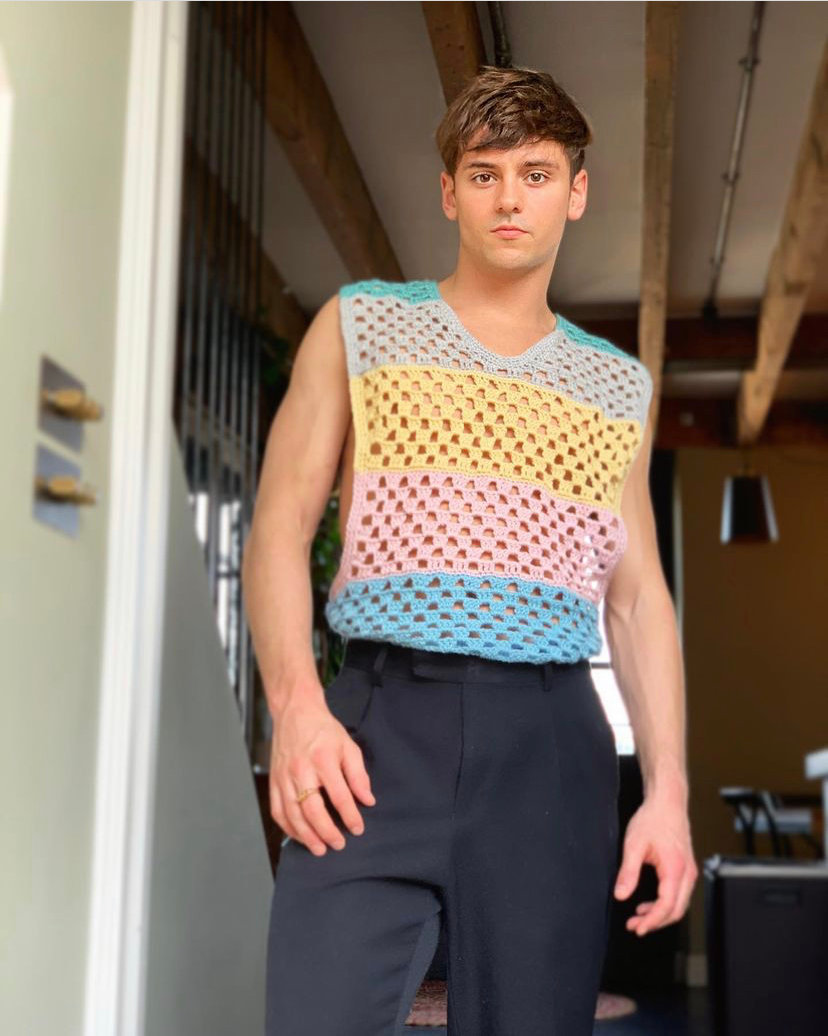 戴利太可爱了,这位爱织毛衣的小公举