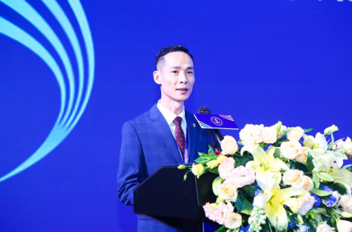 深圳市二手车行业协会第三届换届典礼成功举行