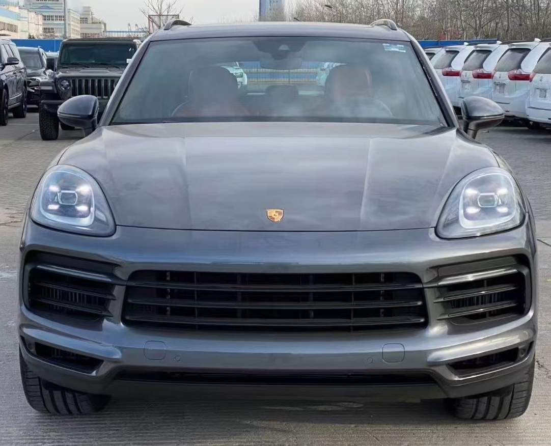 造型源自"面包车",保时捷mpv官图曝光,前排只有一个座位?