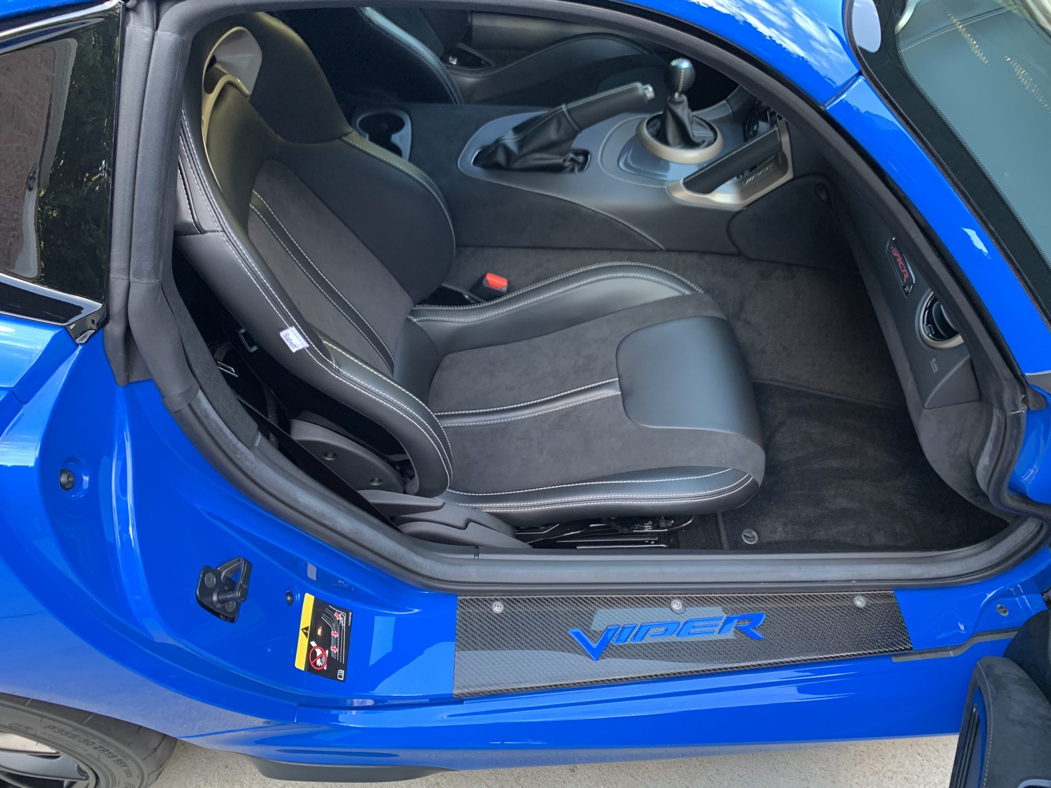 专注于赛道,低里程的道奇蝰蛇acr正在拍卖